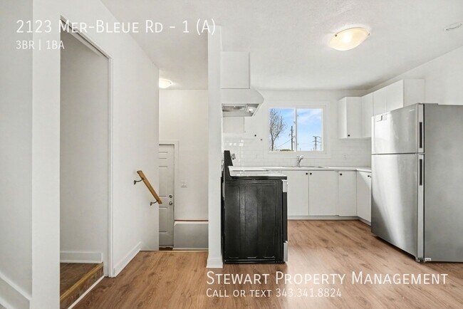 Building Photo - 2123 Mer-Bleue Rd
