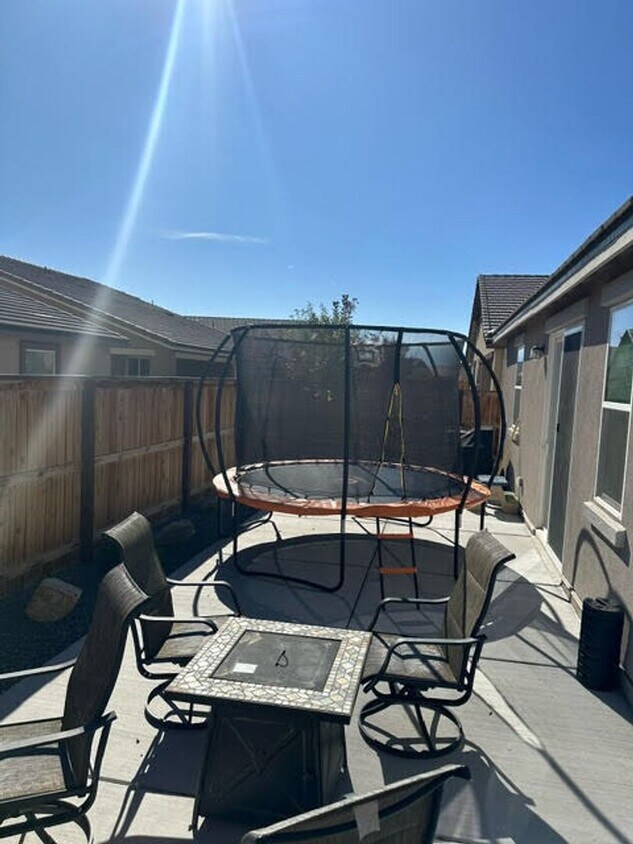 Foto del edificio - 1325 Barn Owl Drive, Sparks, NV 89436