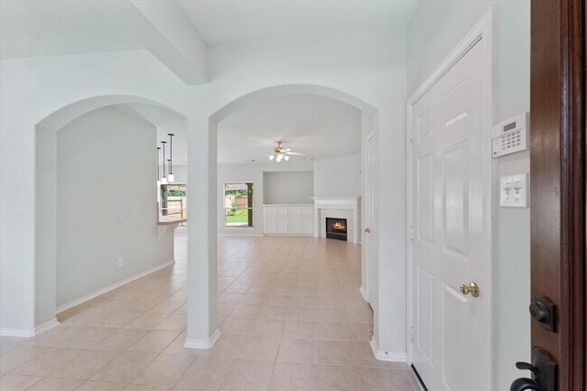 Building Photo - 27 N Merryweather Cir