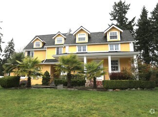 Building Photo - 3059 Bellevue Way NE