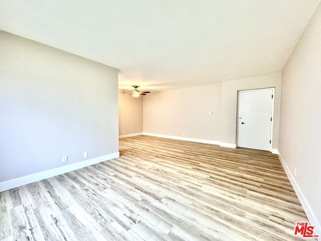 Building Photo - 1037 S Shenandoah St