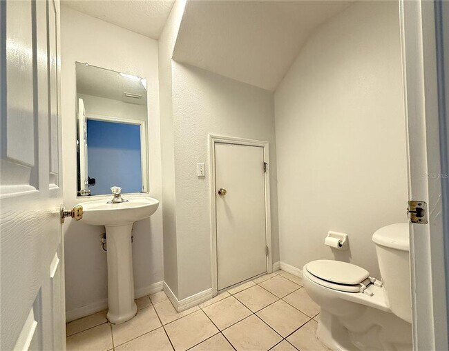 Foto del edificio - 254 Castlekeeper Pl