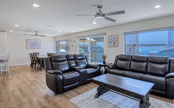 Building Photo - 5008 Seashore Dr
