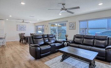 Building Photo - 5008 Seashore Dr