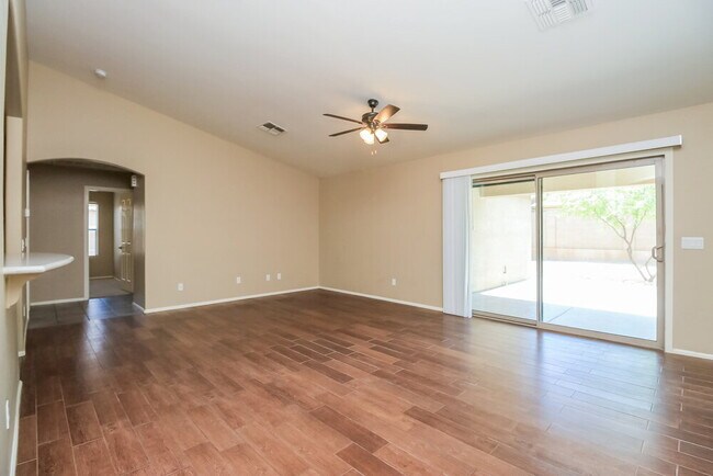 Building Photo - 2175 W Goldmine Mountain Dr
