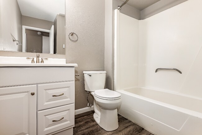 Foto del edificio - 4668 Talmadge Rd