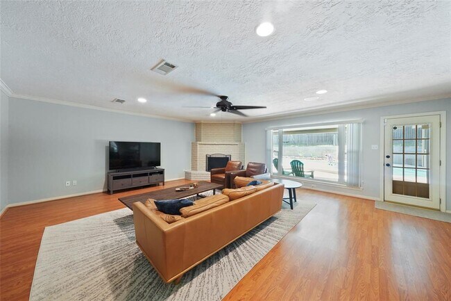 Building Photo - 17 Foy Martin Dr