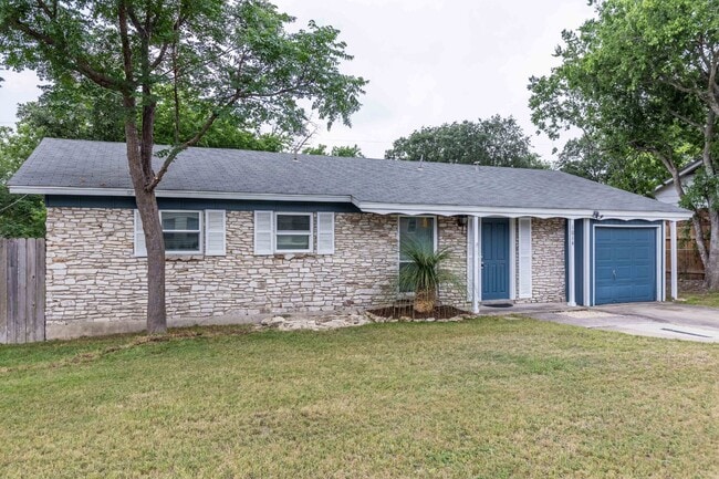 Building Photo - 1014 Morey Peak Dr