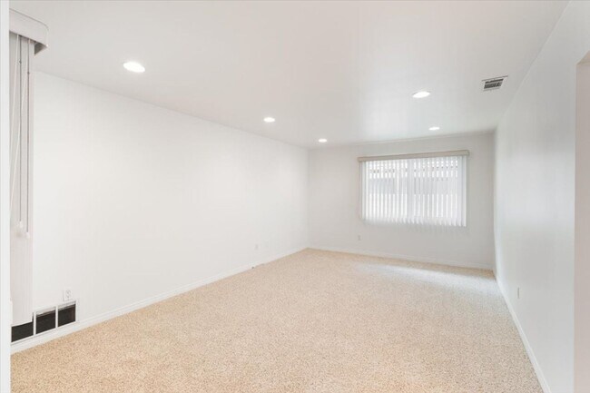 Foto del edificio - Beautiful Torrance Home