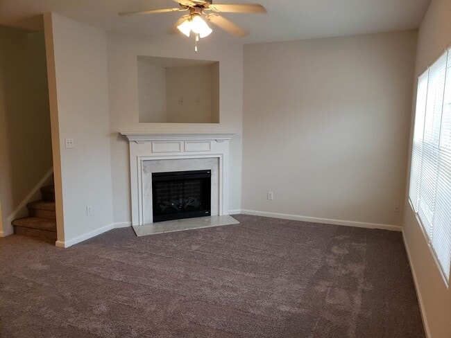 Building Photo - Townhome in Union City