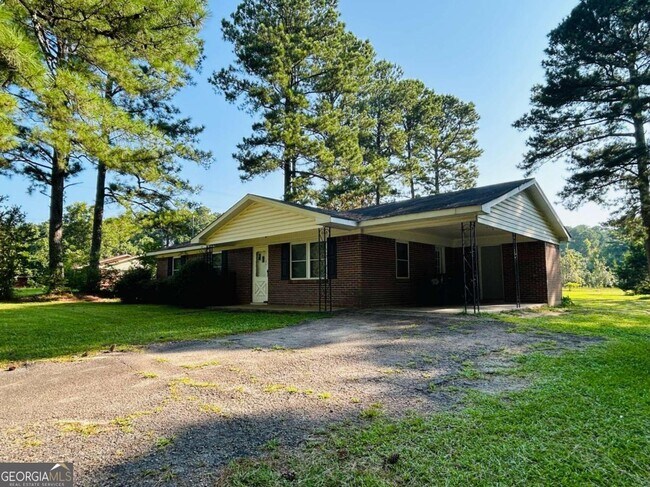 Building Photo - 1331 Old Chipley Rd