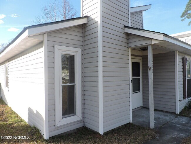 Building Photo - 228 Webb Blvd