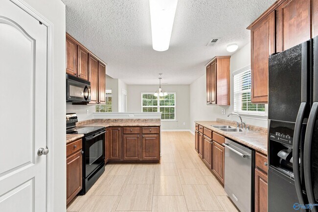 Foto del edificio - 161 Alderwood Dr