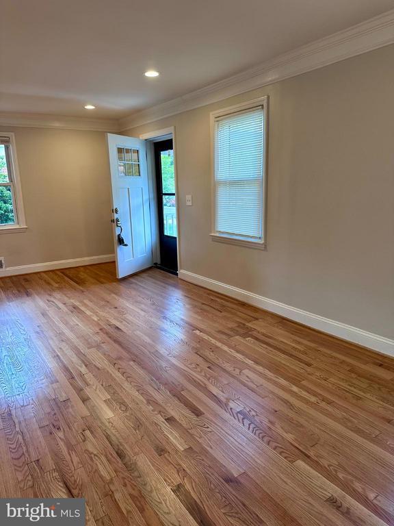 Foto principal - 9702 53rd Ave