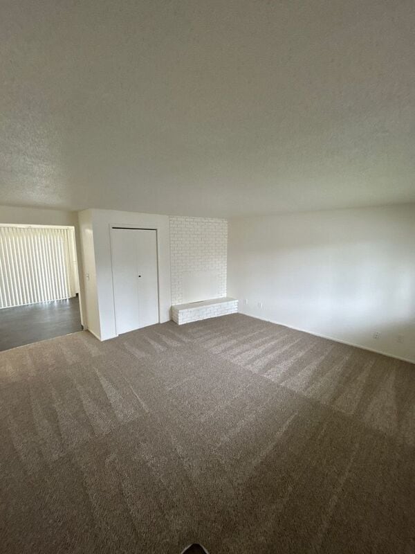 Building Photo - 3924 Iberis St NE