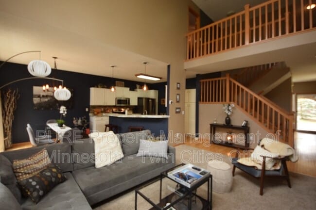 Building Photo - 604 Crane Creek Ln