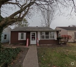 Building Photo - 209 E Edgar Ave