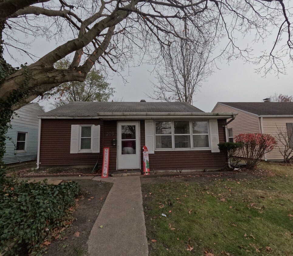 Foto principal - 209 E Edgar Ave