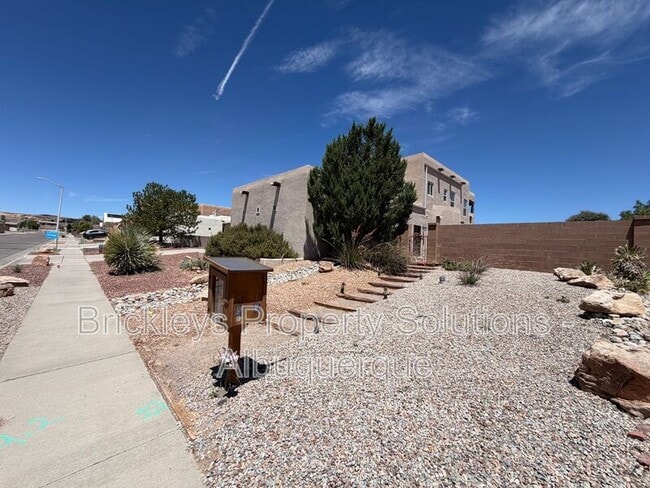 Building Photo - 6323 Pima Pl NW