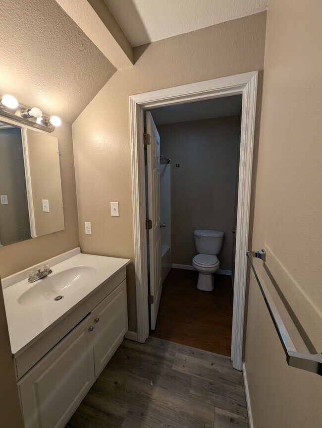 Foto del edificio - 2 Bedroom/2 Bathroom Townhouse in Fayette!