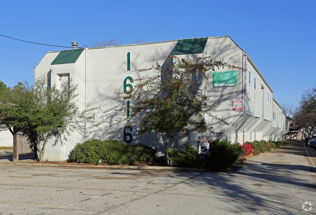 Building Photo - Wolf Ridge Apartments