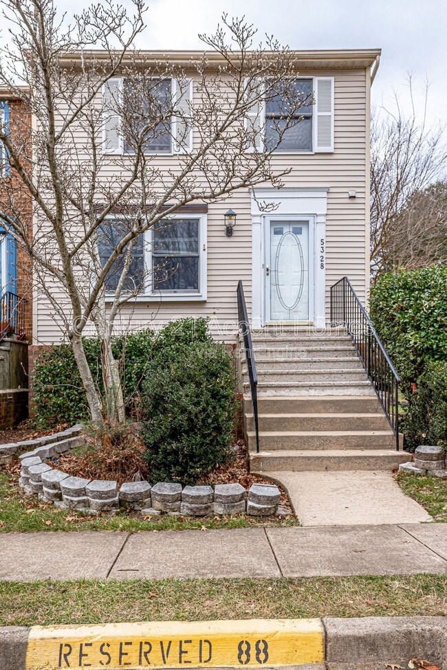 Building Photo - 5328 Larochelle Ct