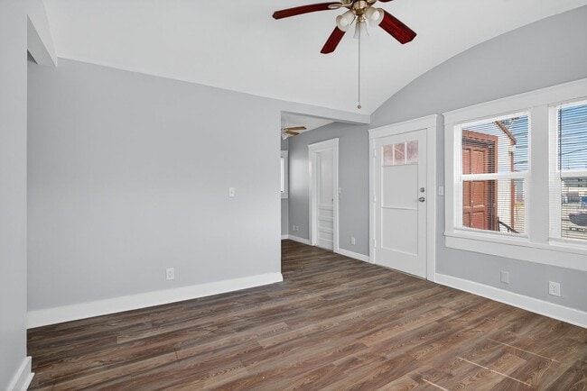 Foto del edificio - 736 Olive Ave