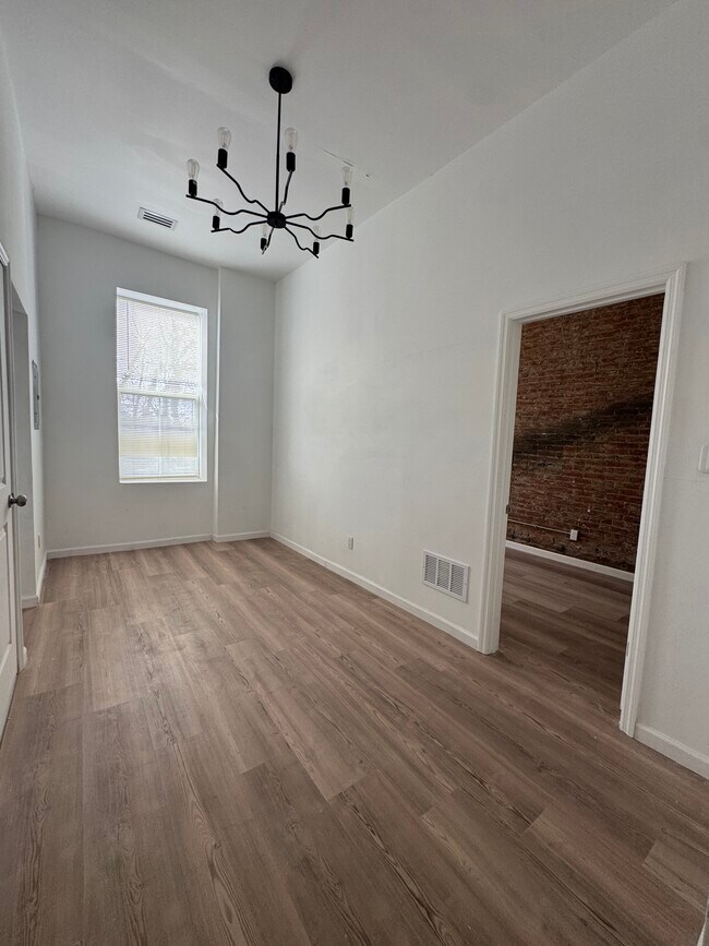 Foto del edificio - 839 S Jackson St