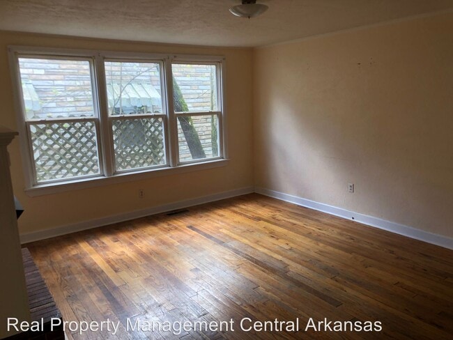Building Photo - 3 br, 1 bath House - 1600 S Pierce St