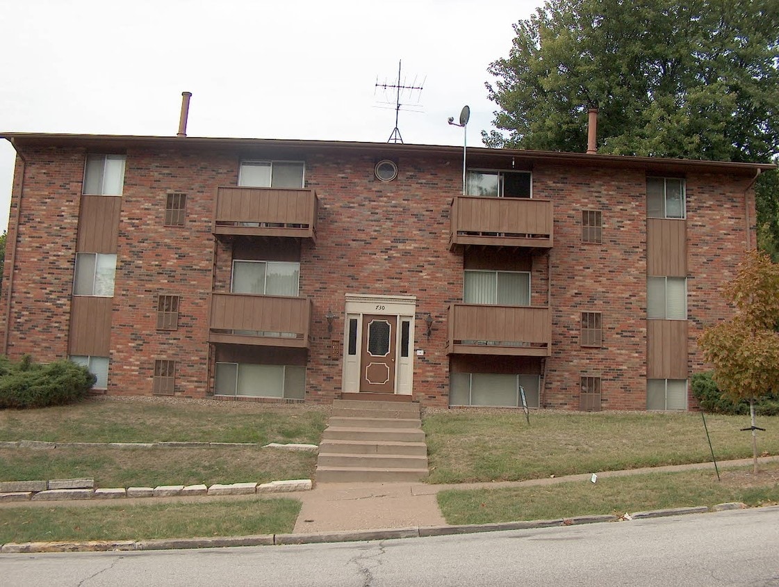 Primary Photo - 730 Bridge Ave