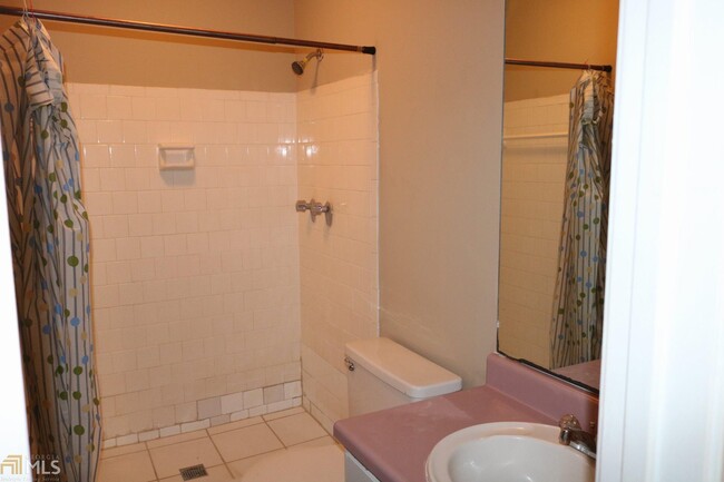 Foto del edificio - 3550 Panthersville Rd