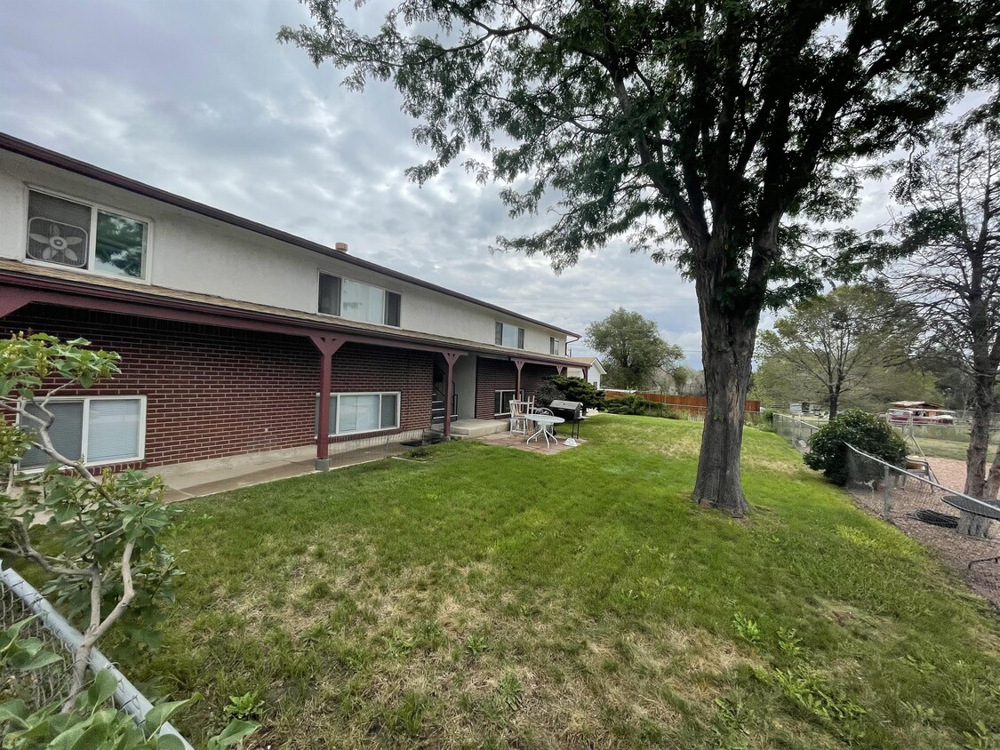 Primary Photo - 7075 Alegre Cir