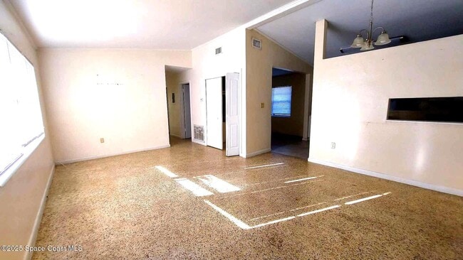 Foto del edificio - 814 Warren Ave