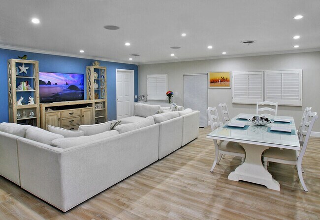 Building Photo - 5501 N Ocean Blvd