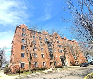 Building Photo - 65 North Point Dr