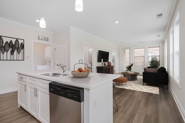 Foto del edificio - Harrison Park Apartments