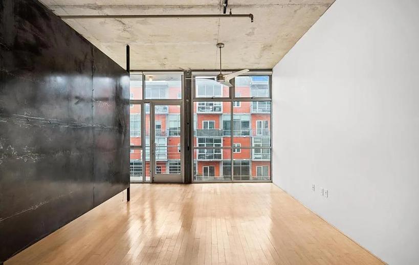 Foto principal - 1050 Island Ave
