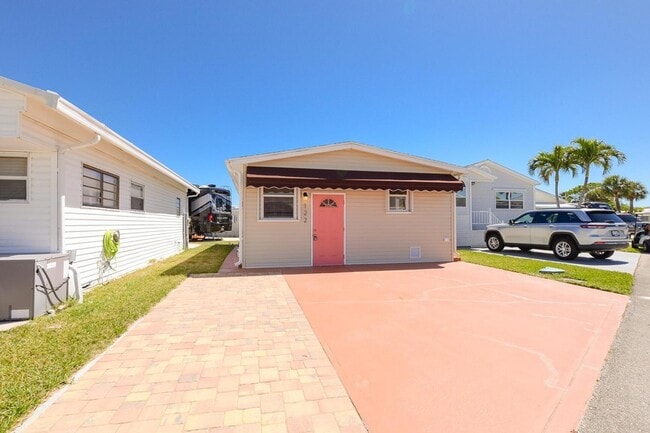 Building Photo - 122 Nettles Blvd