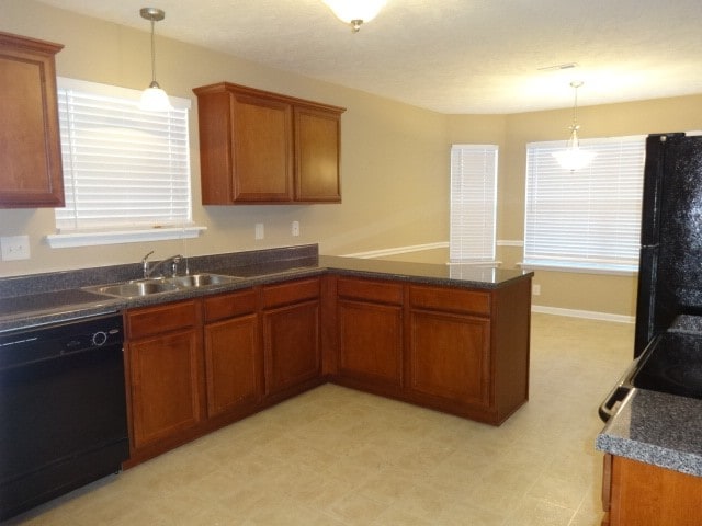 Building Photo - 4324 Pender Ct
