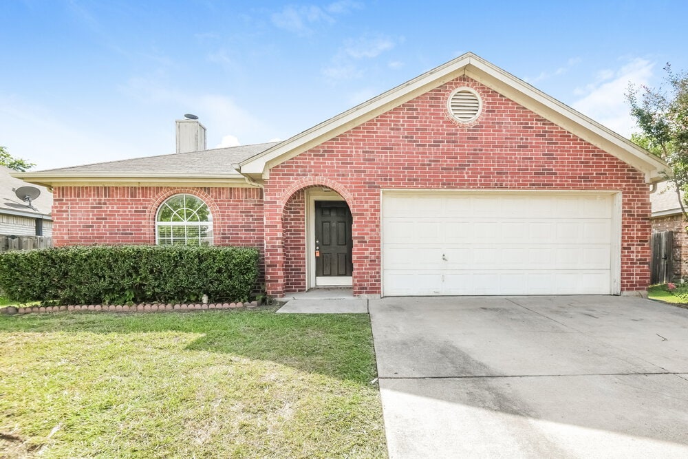 Foto principal - 617 Sawyer Dr