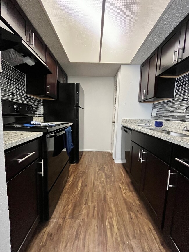 Foto del edificio - Prestonwood Trails