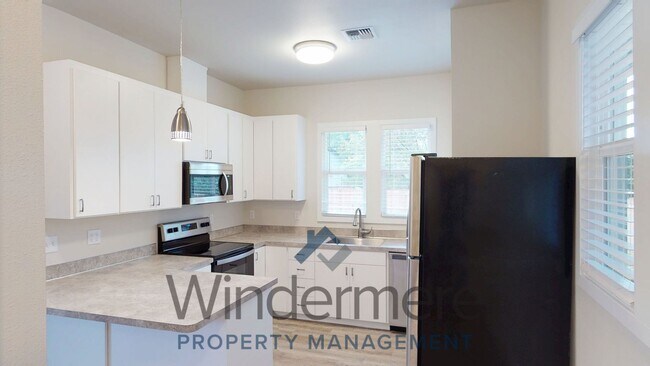 Foto del edificio - 1322 E Alder St