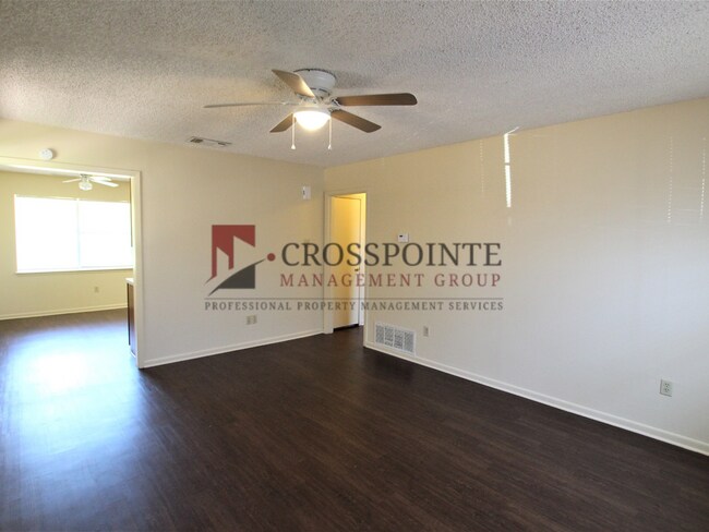 Foto del edificio - COMING SOON! 2 Bedroom 1 Bath Duplex in West Tyler!