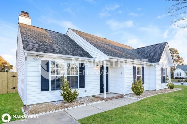 Building Photo - 100 HAMMOND DR, GREENSBORO, NC 27406