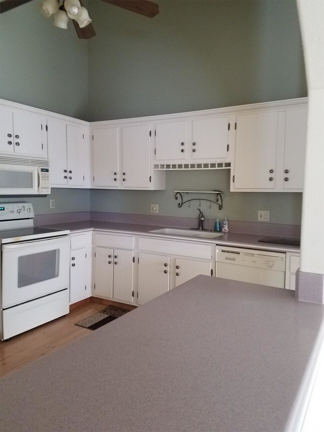 Foto del edificio - 1108 Terrace Cir