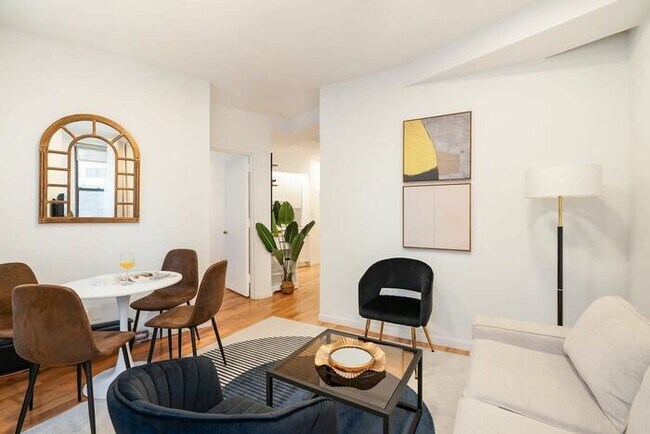 Building Photo - 2BR Prime West village Newly furnished Bes...