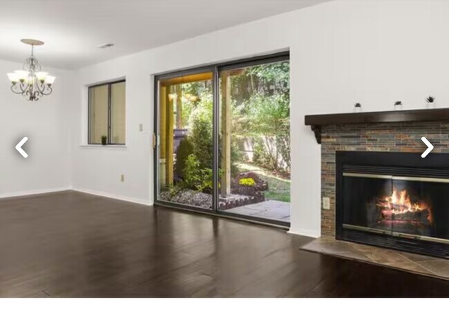 Building Photo - 156 Birchwood Cl