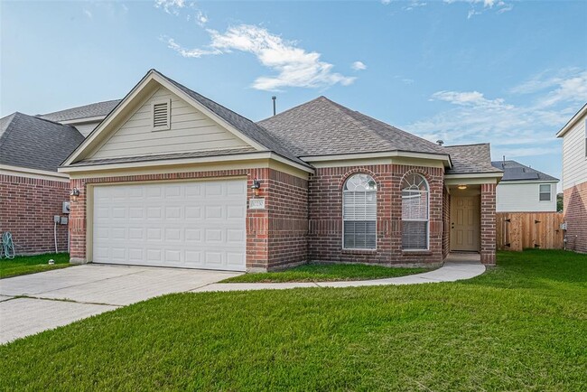 Building Photo - 12230 Hawthorne Hill Cir
