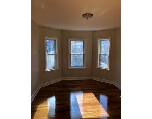 Building Photo - 6 Hosmer St