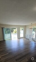 Building Photo - 497 Riverview Dr